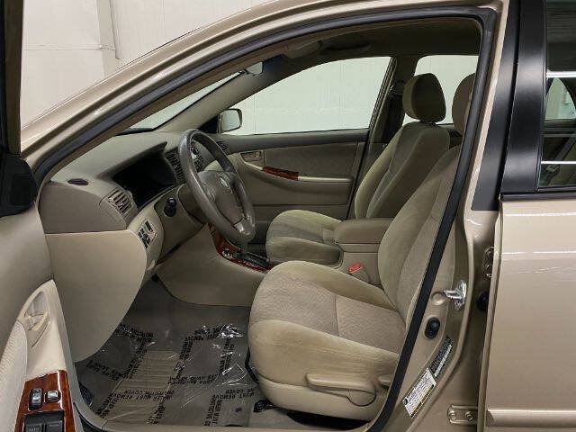 Used 2007 Toyota Corolla LE w/ Audio Value Pkg FWD image 10
