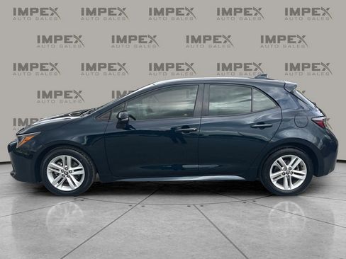 Used 2019 Toyota Corolla SE image 2