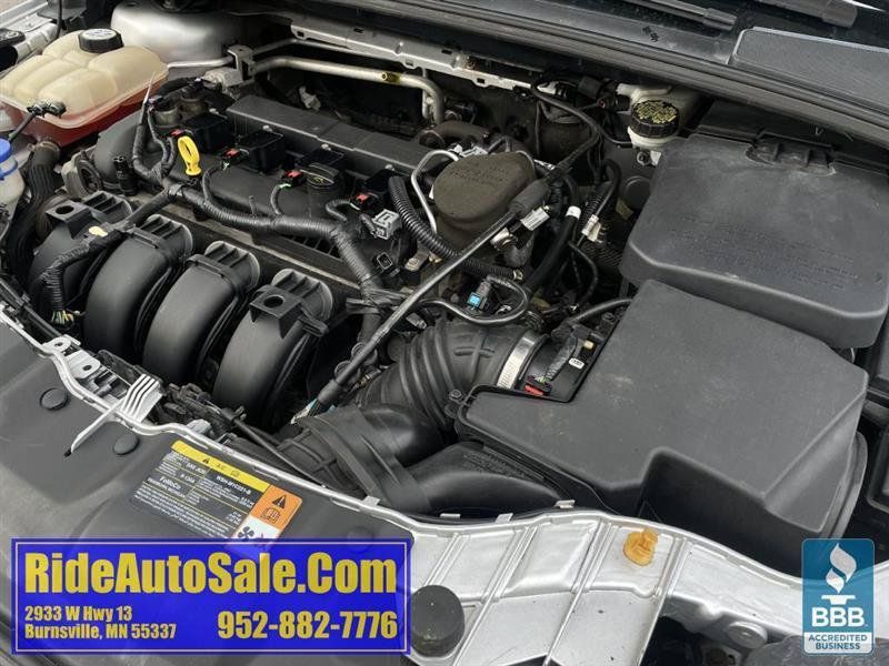 Used 2013 Ford Focus SE w/ SE Winter Pkg FWD image 23