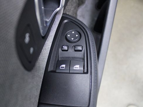 Used 2018 BMW i3 w/ Range Extender image 14