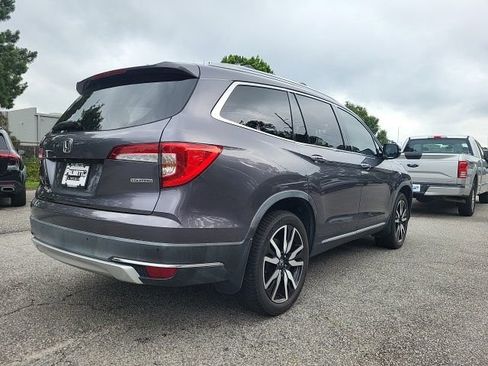 Used 2020 Honda Pilot Touring image 2