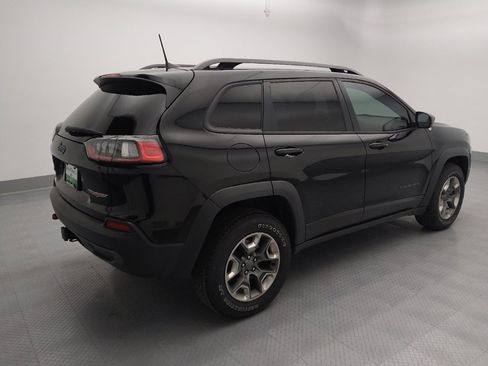 Used 2019 Jeep Cherokee Trailhawk w/ Cold Weather Group image 10