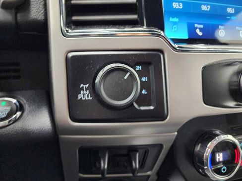 Used 2022 Ford F250 Lariat w/ Tremor Off-Road Package image 51