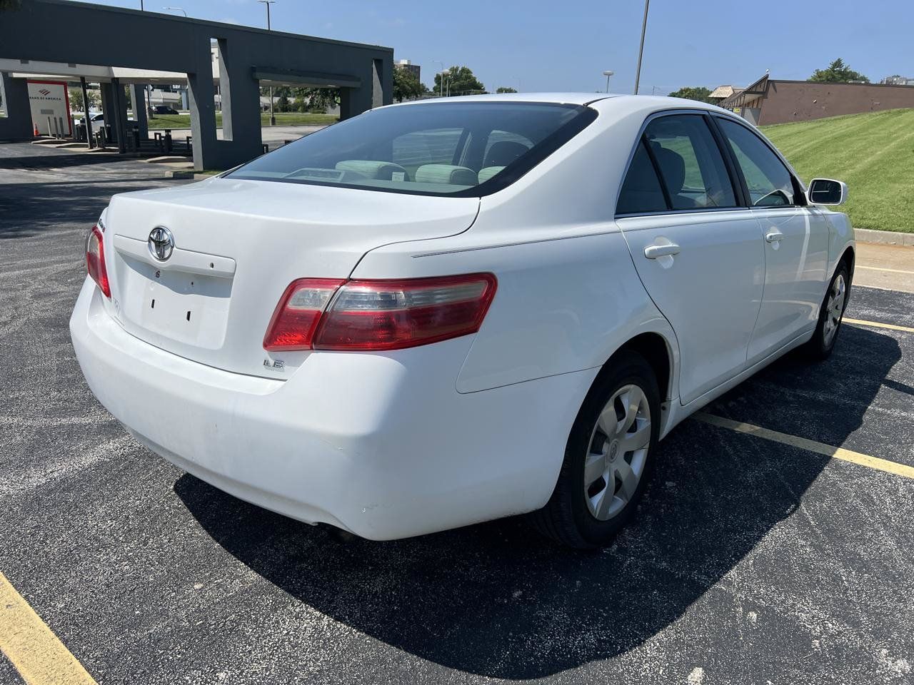 Used 2009 Toyota Camry FWD image 6