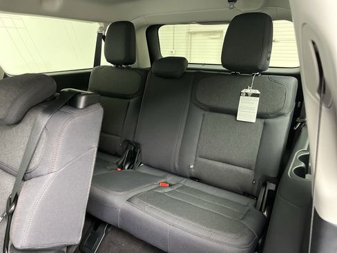 New 2025 Ford Expedition Max Active image 13