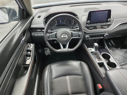 Used 2024 Nissan Altima 2.5 SR FWD image 26