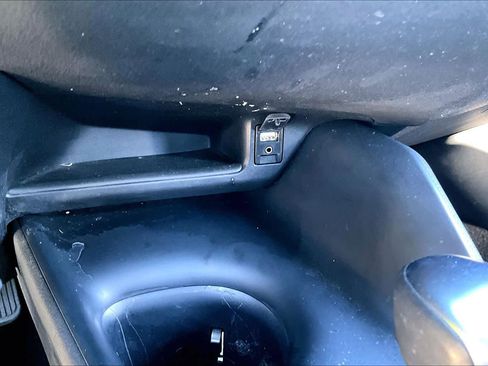 Used 2018 Toyota C-HR XLE image 31