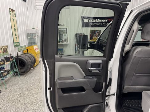 Used 2018 Chevrolet Silverado 1500 W/T w/ Trailering Package image 25