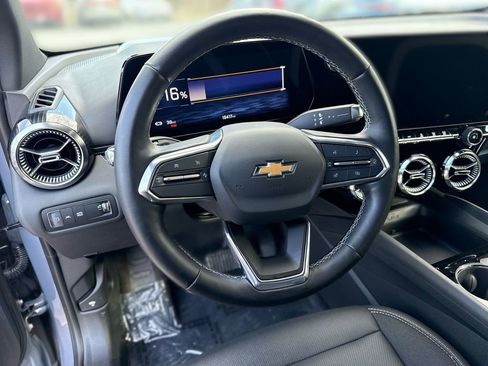 Used 2024 Chevrolet Blazer EV LT image 11