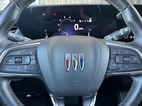 Used 2024 Buick Encore GX Preferred FWD image 23