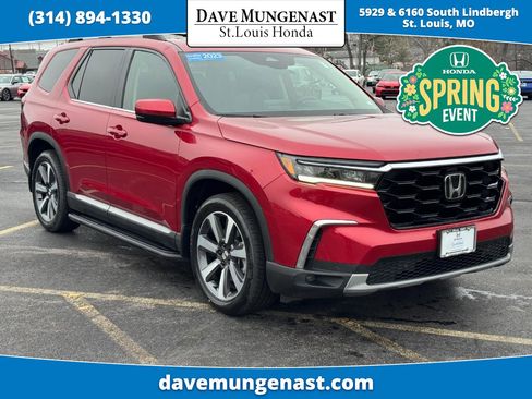 Certified 2023 Honda Pilot Touring image 1