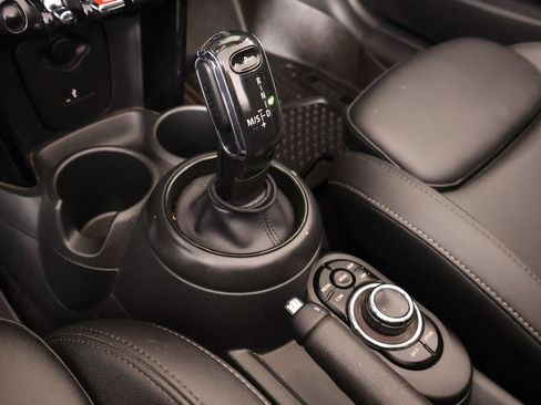 Certified 2023 MINI Cooper S image 9