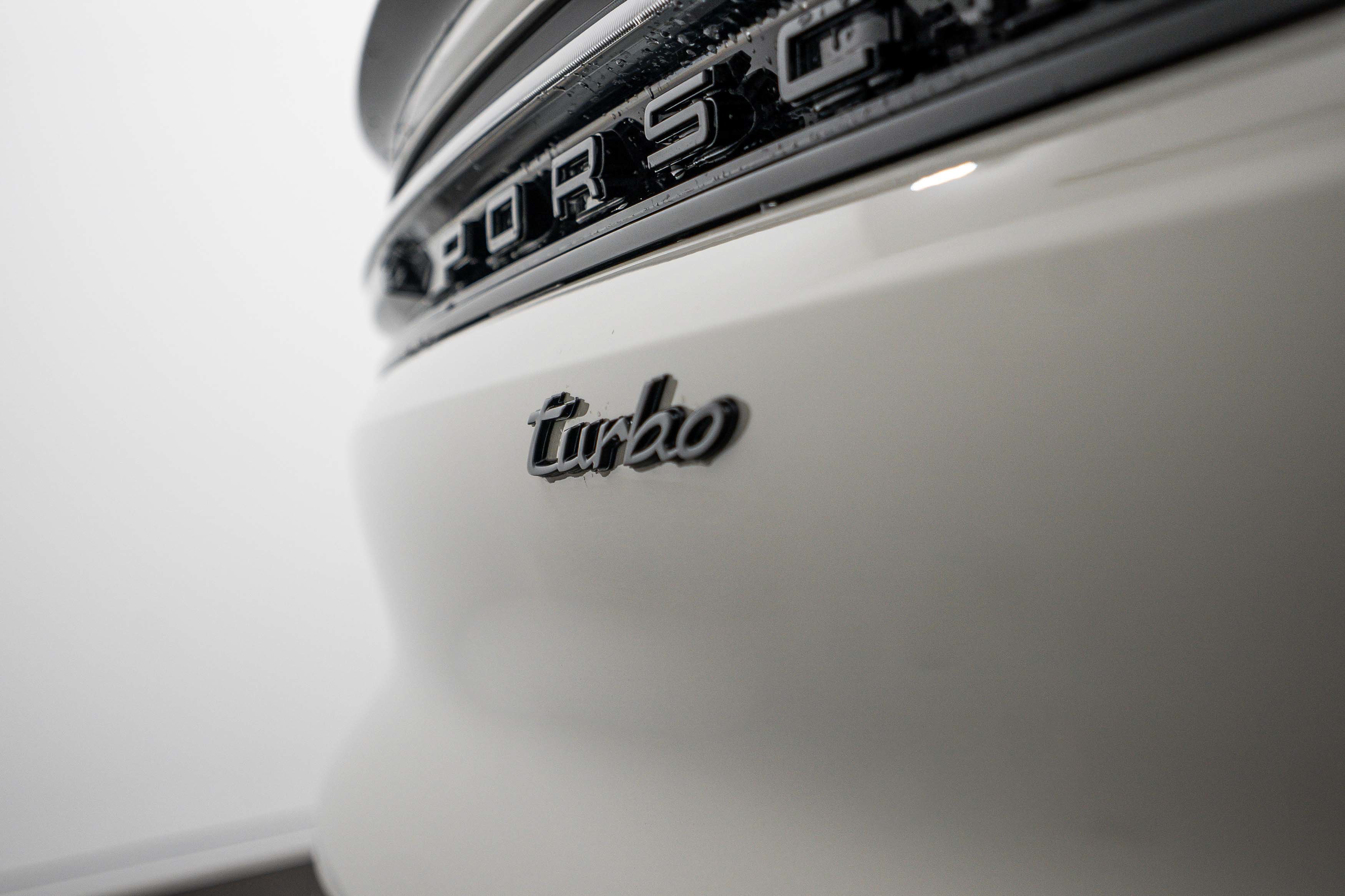 Certified 2025 Porsche Cayenne Turbo AWD/4WD image 27