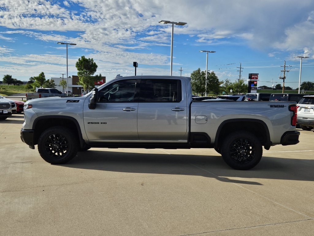 Used 2025 Chevrolet Silverado 2500 LTZ w/ Trail Boss Package AWD/4WD image 4