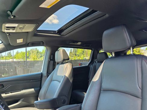 Used 2025 Honda Odyssey Sport-L image 21