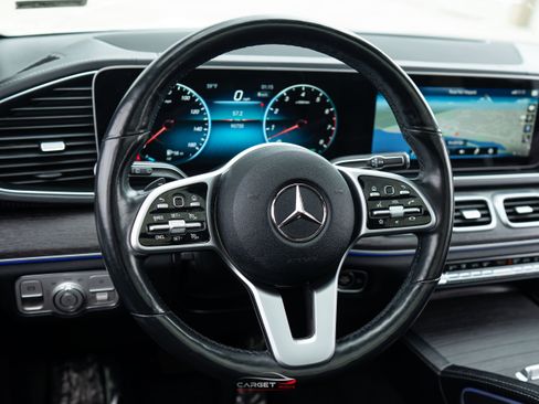 Used 2021 Mercedes-Benz GLS 450 4MATIC image 25
