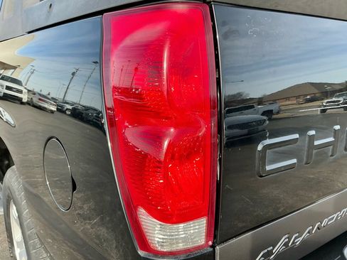 Used 2005 Chevrolet Avalanche Z66 w/ Sun And Sound Package image 14