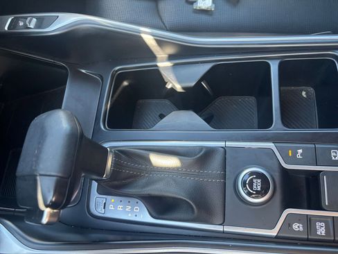 Used 2024 Kia Sorento S image 39