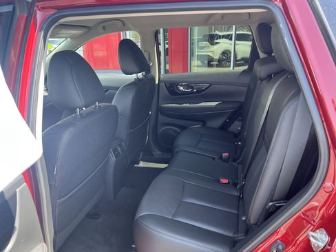 Used 2020 Nissan Rogue SL AWD/4WD image 6
