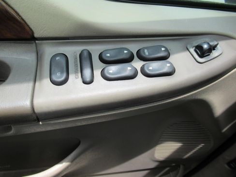 Used 2001 Ford F250 XL AWD/4WD image 24