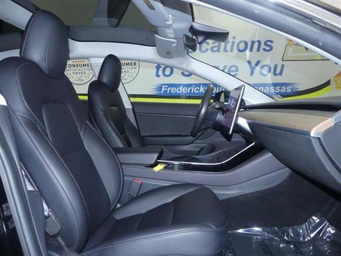 Used 2019 Tesla Model 3 Long Range image 7