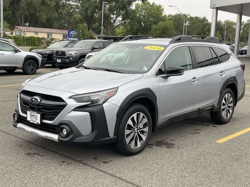 Used 2024 Subaru Outback Limited XT AWD/4WD image 3