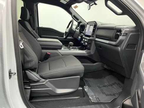 New 2025 Ford F150 XLT w/ Equipment Group 301A Standard image 24