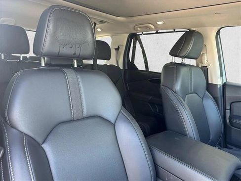 Used 2023 Honda Pilot Touring image 29