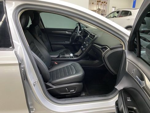 Used 2017 Ford Fusion SE image 14