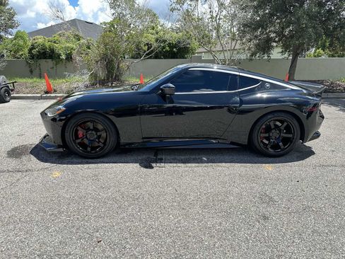 Used 2024 Nissan Z Performance w/ Floor Mat Package RWD image 3