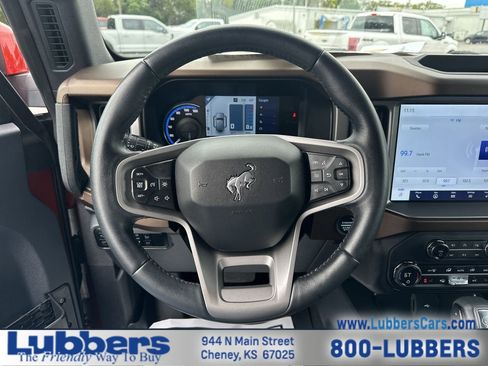 Used 2023 Ford Bronco Outer Banks AWD/4WD image 14