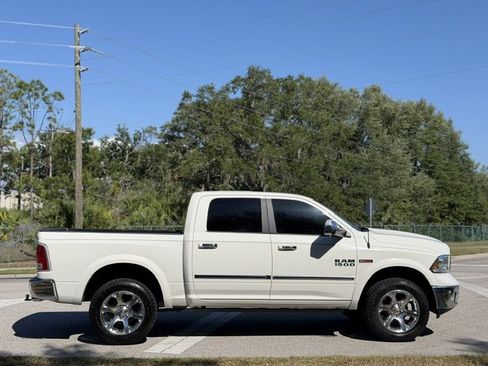 Used 2017 RAM 1500 Laramie w/ Convenience Group AWD/4WD image 7