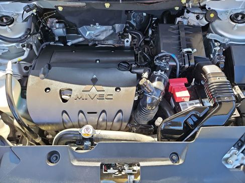 Used 2021 Mitsubishi Outlander Sport SE image 16