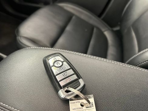Used 2022 Ford Escape Titanium w/ Class II Trailer Tow Package AWD/4WD image 19