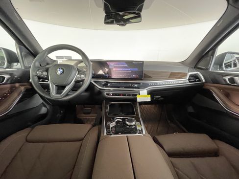 Used 2026 BMW X5 xDrive40i image 17