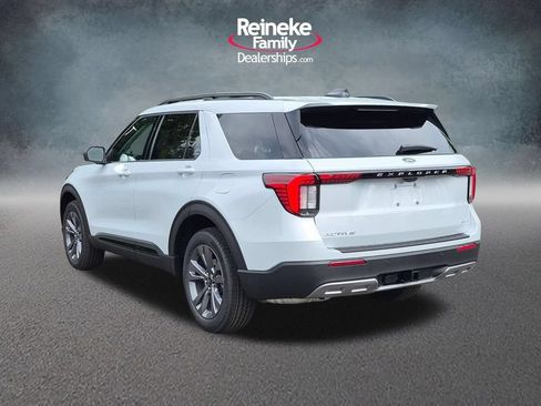 New 2026 Ford Explorer Active w/ Active Comfort Package AWD/4WD image 8