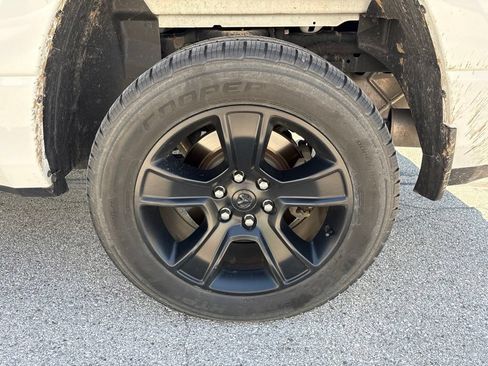 Used 2024 RAM 1500 Big Horn AWD/4WD image 16