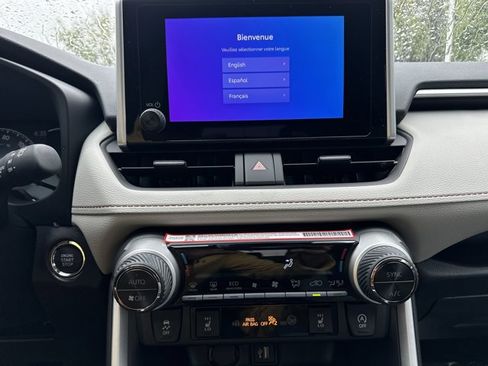 Used 2025 Toyota RAV4 XLE w/ Convenience Package image 12