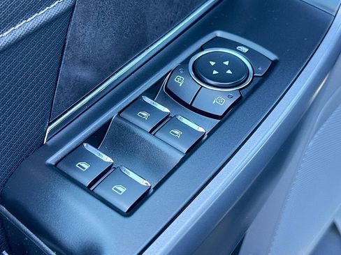 Used 2025 Ford F150 XLT w/ Equipment Group 301A Standard image 18