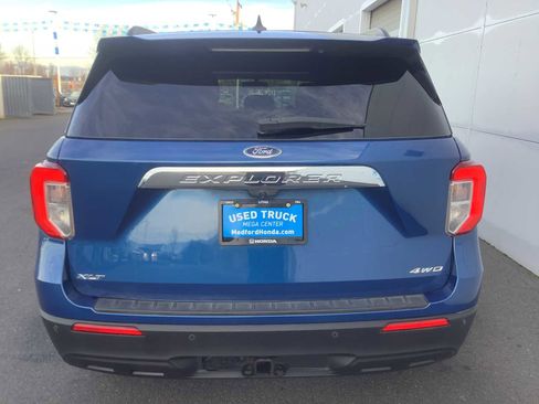 Used 2021 Ford Explorer XLT w/ Class III Trailer Tow Package image 5