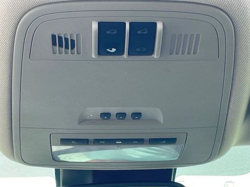 Used 2013 Buick Regal GS image 32