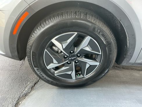 Used 2023 Kia Sorento EX FWD image 25