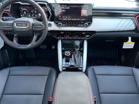 New 2026 GMC Canyon AT4X w/ AT4X AEV Edition AWD/4WD image 10