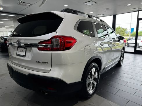 Used 2022 Subaru Ascent Premium w/ Convenience Package AWD/4WD image 5