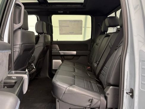 New 2026 Ford F450 Platinum w/ FX4 Off-Road Package AWD/4WD image 17