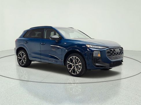 New 2026 Audi Q3 quattro 2.0T AWD/4WD image 3