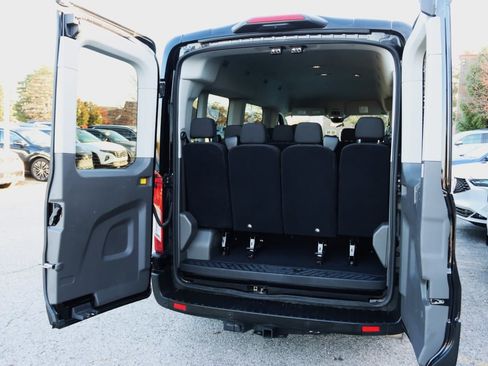 Used 2024 Ford Transit 350 XLT image 15