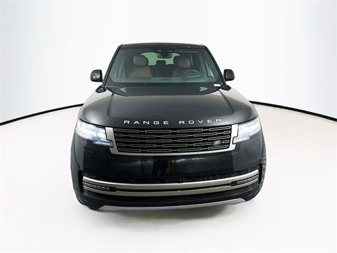 New 2026 Land Rover Range Rover SE image 2