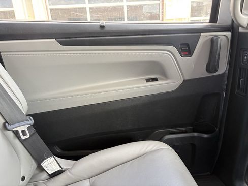 Used 2022 Honda Odyssey Touring image 21