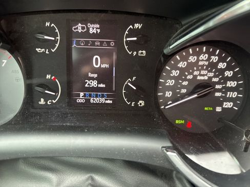 Used 2020 Toyota Sequoia Platinum image 11